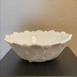 White Fenton Scalloped Ceramic Bowl
